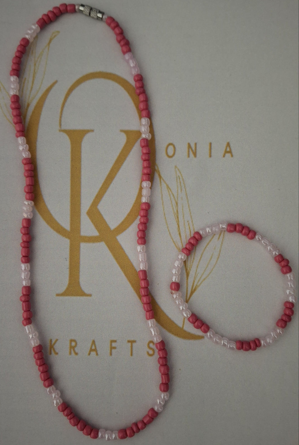 The Pink Silhouette Beaded Necklace w/ Bracelet (Set)